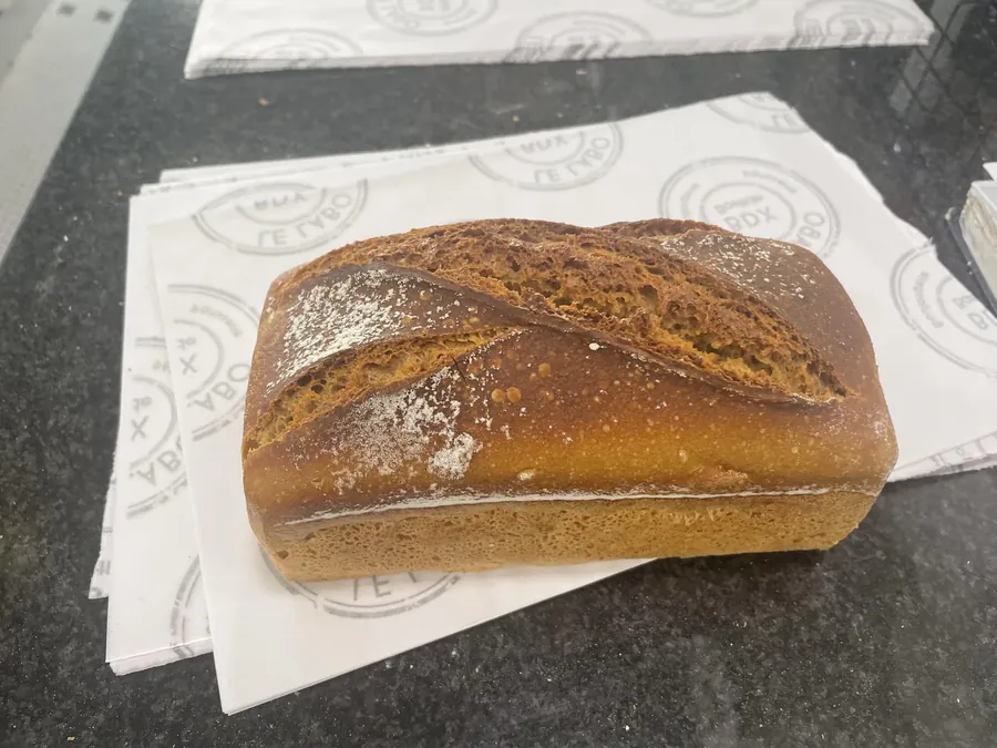 Pain au petit épeautre, 48 heures de fermentation, vu de côté